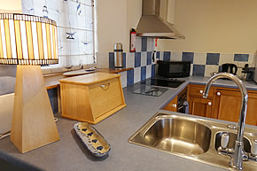Primrose Cottage - well equipped kitchen area